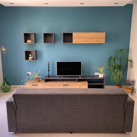 Sunset Modern Apt Near The Beach Бирзеббуджа Экстерьер фото